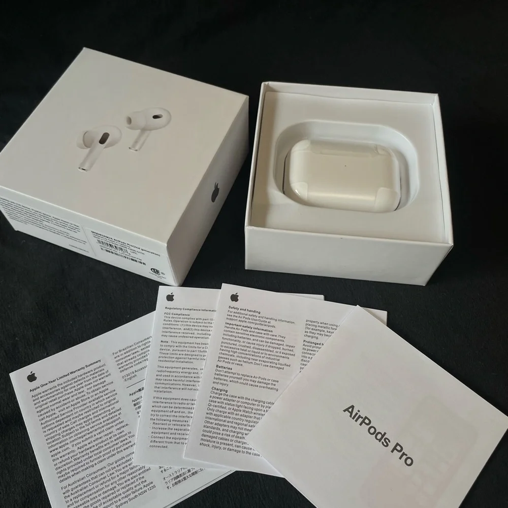 Apple AirPods Pro with Case